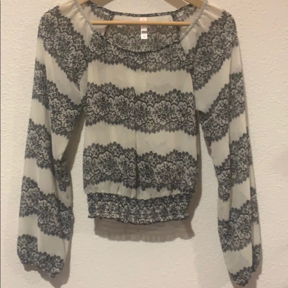 NWT Sheer boho Xhilaration floral crop top blouse